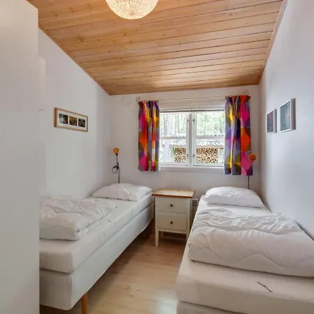 펜션 Signe - 800m From The Sea In Bornholm By Interhome *