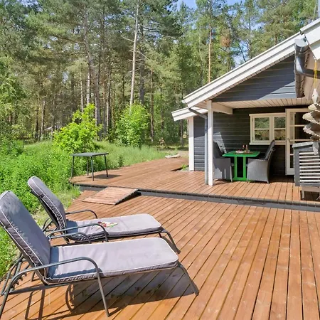 Signe - 850m From The Sea By Interhome